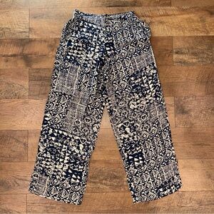 Solitaire Casual Navy and White Patterned Women’s Pants